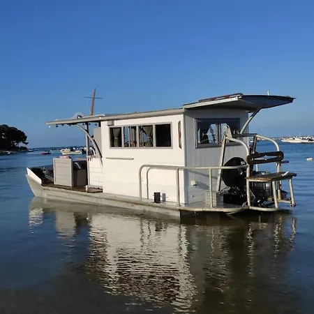 Bateau Nuit Insolite Astragale ספינת מלון